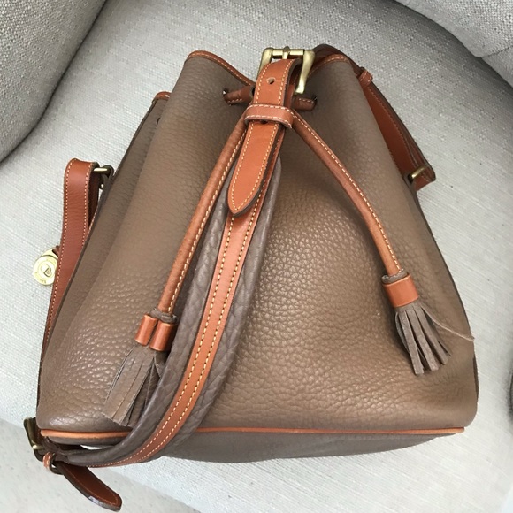 📌 SOLD Vintage Dooney & Bourke Drawstring Bag British Tan Brown Mushroom RARE - Picture 10 of 16